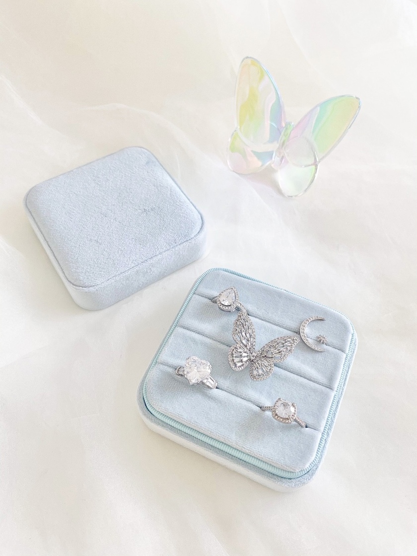 “How Are Others Managing? 4 Ways Couples Share Financial Responsibilities, According to Our Dual-Income Friends”にて紹介している画像