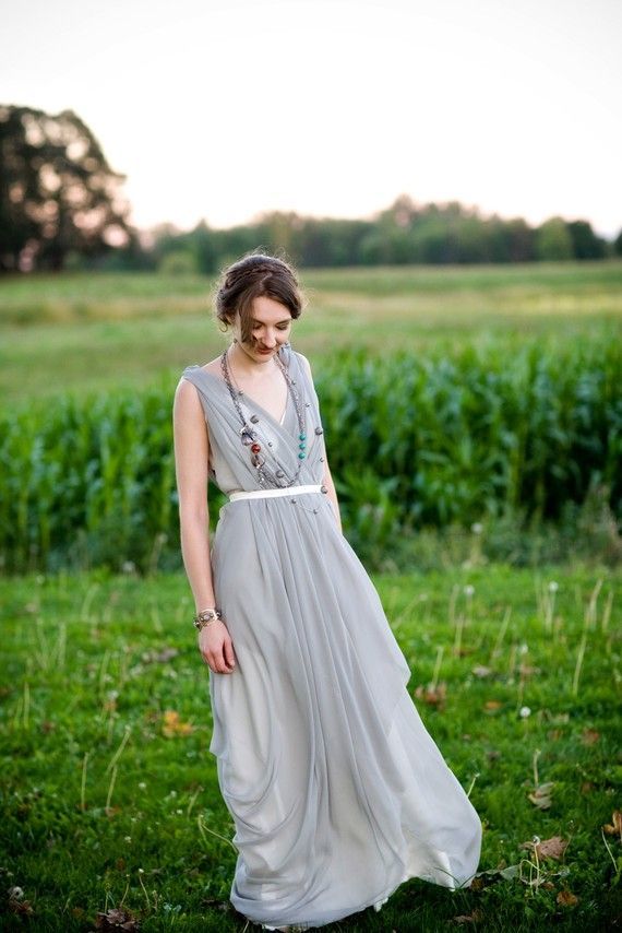 Let's Find Your Favorite Wedding Dress with a Relaxed Vibe! ♡にて紹介している画像