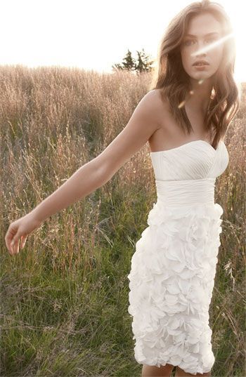 Let's Find Your Favorite Wedding Dress with a Relaxed Vibe! ♡にて紹介している画像