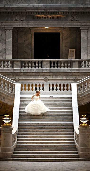 Dreams Come True: Capturing Stunning Wedding Photos as Disney Princesses!にて紹介している画像