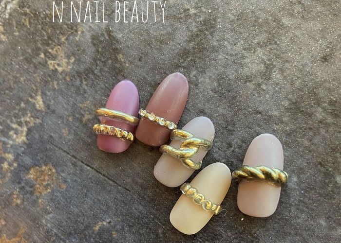 こねこねジェルって呼ばれてる 今大人気のネイルアート素材 粘土ジェル で作れるネイルデザイン特集 Marry マリー