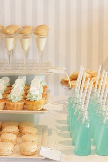 "Create a Dazzling Wedding Party! Essential Ideas for a Must-Have Candy Bar ♡"にて紹介している画像