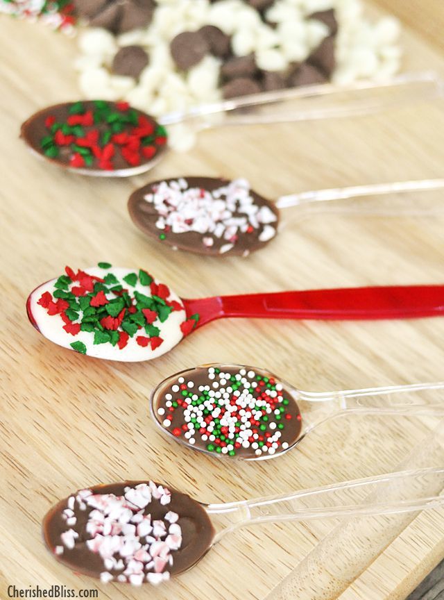 "Create a Dazzling Wedding Party! Essential Ideas for a Must-Have Candy Bar ♡"にて紹介している画像