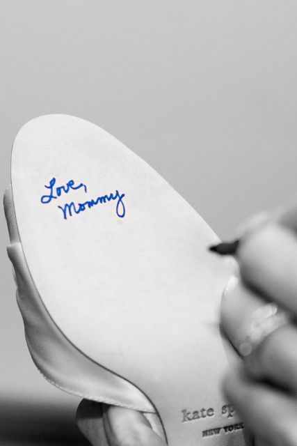 Adorably Stylish: A Collection of Kate Spade Fashion Accessories Perfect for Weddings ♠️にて紹介している画像