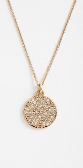 Adorably Stylish: A Collection of Kate Spade Fashion Accessories Perfect for Weddings ♠️にて紹介している画像