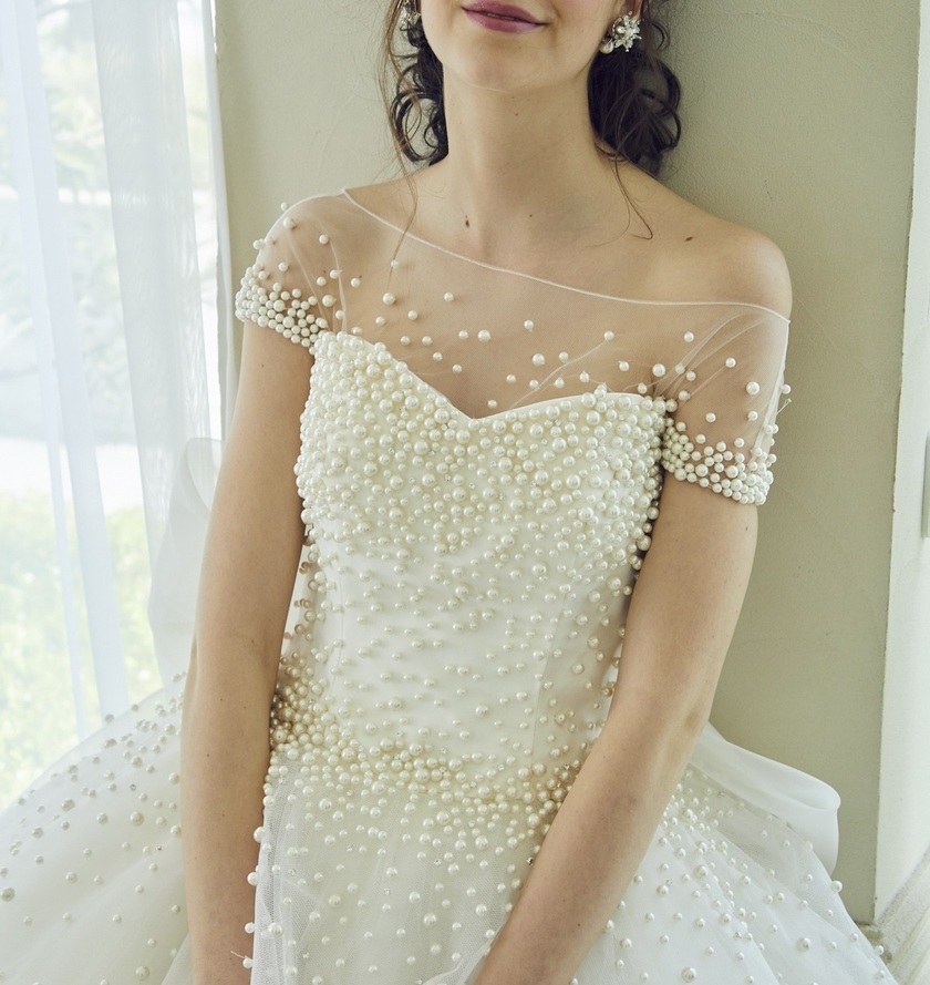 "Special Bride Beauty: Discover Sheet Masks Packed with Skincare Ingredients for Neck and Décolleté, Priced Under 1,000 Yen Each!"にて紹介している画像