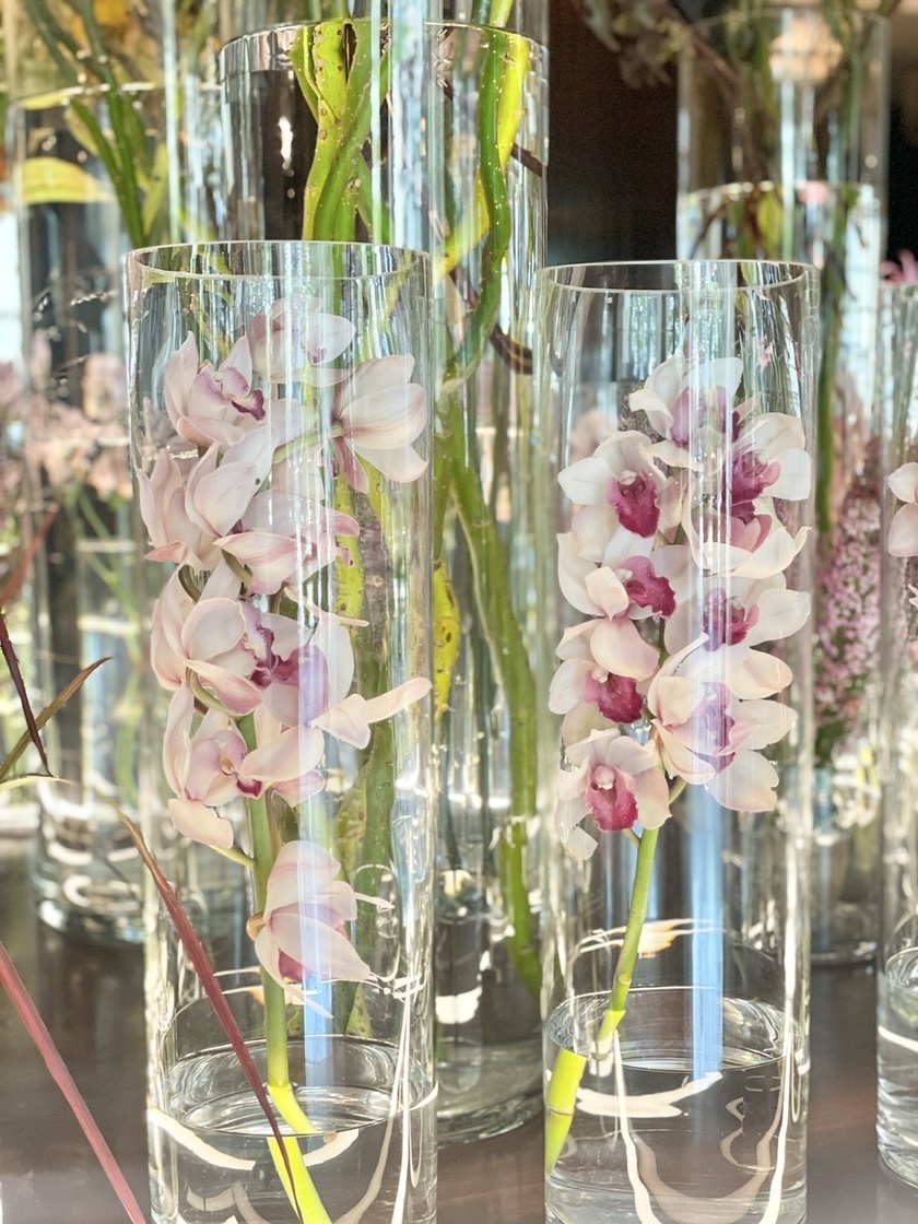 "Named 'Love Maiden': A Cymbidium Orchid You'd Want for Your Wedding Flowers♡"にて紹介している画像