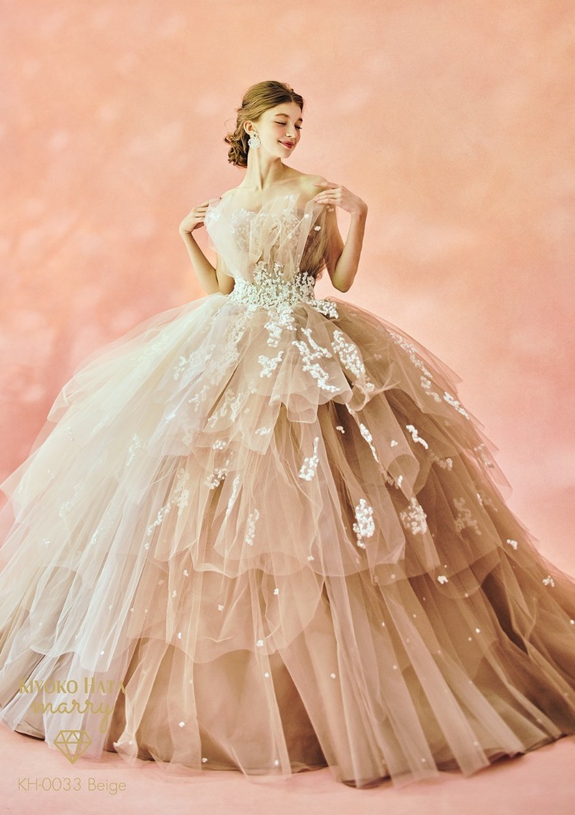 New Arrivals Coming Soon ♡ Check Out All Designs from the KIYOKO HATA × marry New Collection Here!にて紹介している画像