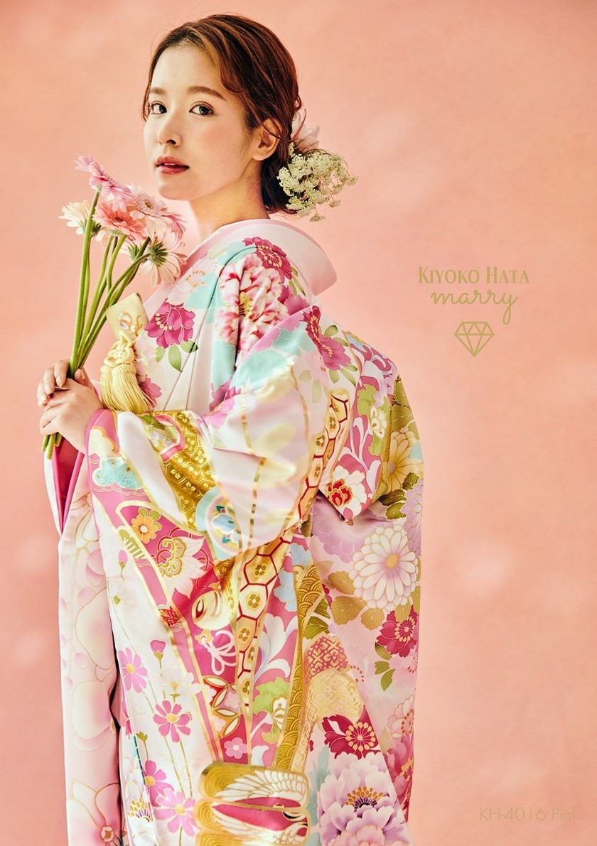 New Arrivals Coming Soon ♡ Check Out All Designs from the KIYOKO HATA × marry New Collection Here!にて紹介している画像
