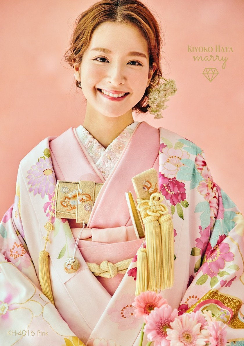 New Arrivals Coming Soon ♡ Check Out All Designs from the KIYOKO HATA × marry New Collection Here!にて紹介している画像