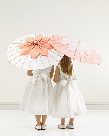 Plus One Fashion Item! Feel Like a Noblewoman with the Perfect Wedding "Parasol" ♡にて紹介している画像