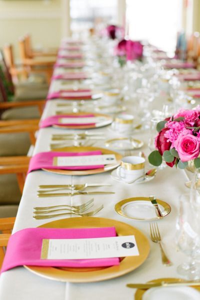 Feminine & Luxurious: A Wedding Theme of Pink and Gold ♡にて紹介している画像