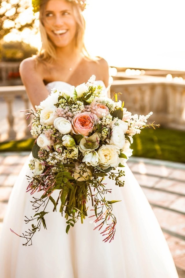 腕いっぱいの大きめブーケがso cute！とびきり可愛いものだけ11選＊にて紹介している画像