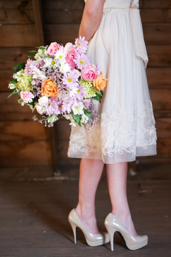 腕いっぱいの大きめブーケがso cute！とびきり可愛いものだけ11選＊にて紹介している画像