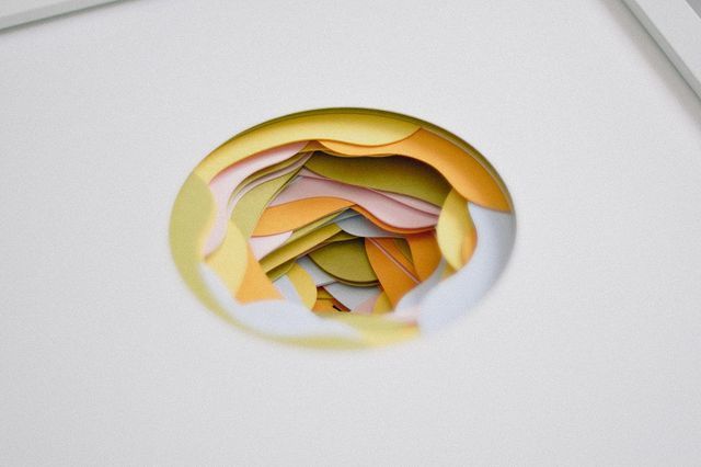 曲線が重なるシルエットがおしゃれ。きっとお部屋にも馴染む、素敵な結婚証明書を発見♡にて紹介している画像