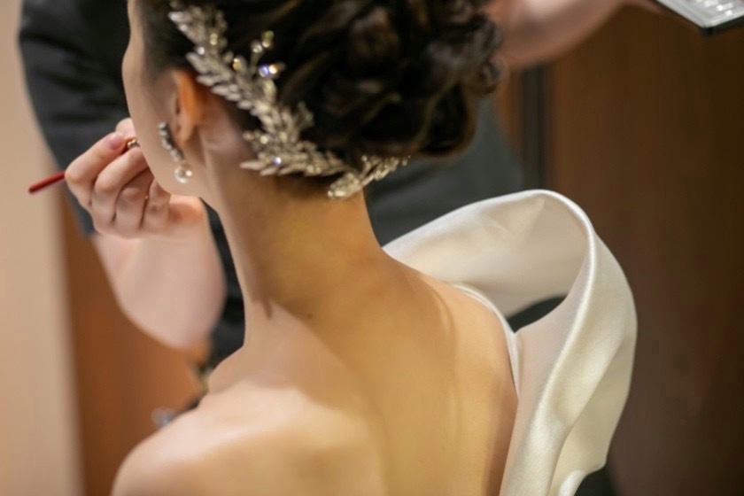 Aim for a beautiful nape♡ A feature on clinics that offer medical hair removal for the nape and neckline, which you want to complete before your wedding.にて紹介している画像