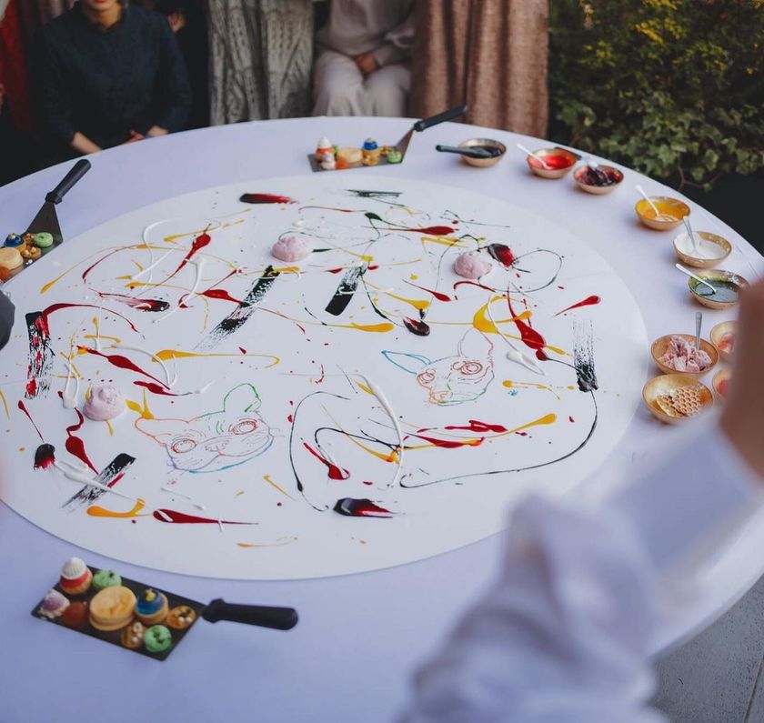 キンプトン新宿の名物演出♡シェフによるデザートパフォーマンス【アートキュイジーヌ】の様子をご紹介＊にて紹介している画像