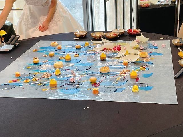 キンプトン新宿の名物演出♡シェフによるデザートパフォーマンス【アートキュイジーヌ】の様子をご紹介＊にて紹介している画像