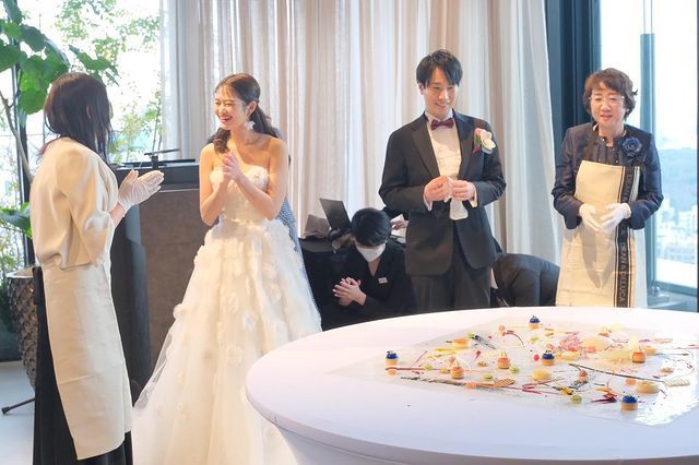 キンプトン新宿の名物演出♡シェフによるデザートパフォーマンス【アートキュイジーヌ】の様子をご紹介＊にて紹介している画像