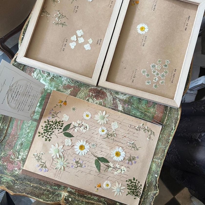 Let's make it original ♡ 16 Guest Participation and Stylish Wedding Certificate Ideasにて紹介している画像