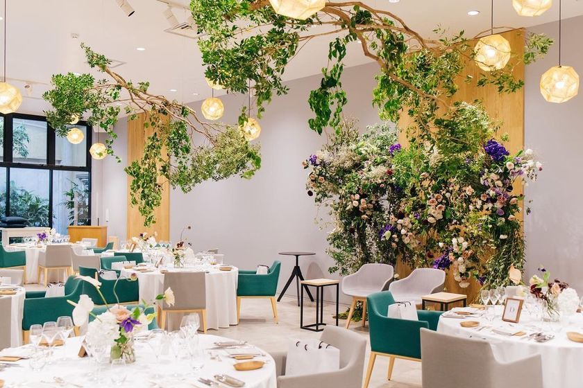 I long for a wedding with the best creators surrounded by flowers at the production team 【Hana no Kekkonshikiya】....にて紹介している画像