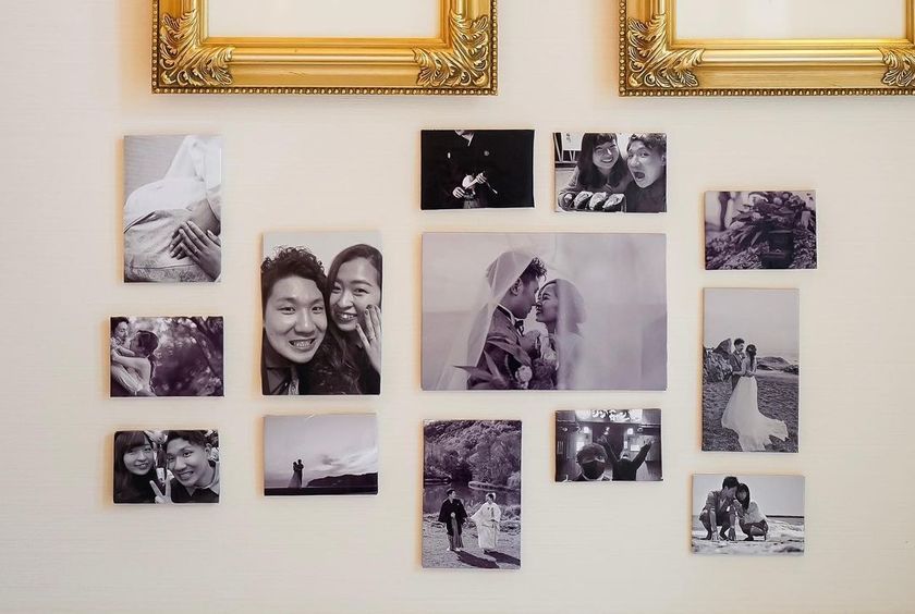 A Calm Atmosphere. A Stylish Welcome Space Featuring [Monochrome Photos]にて紹介している画像