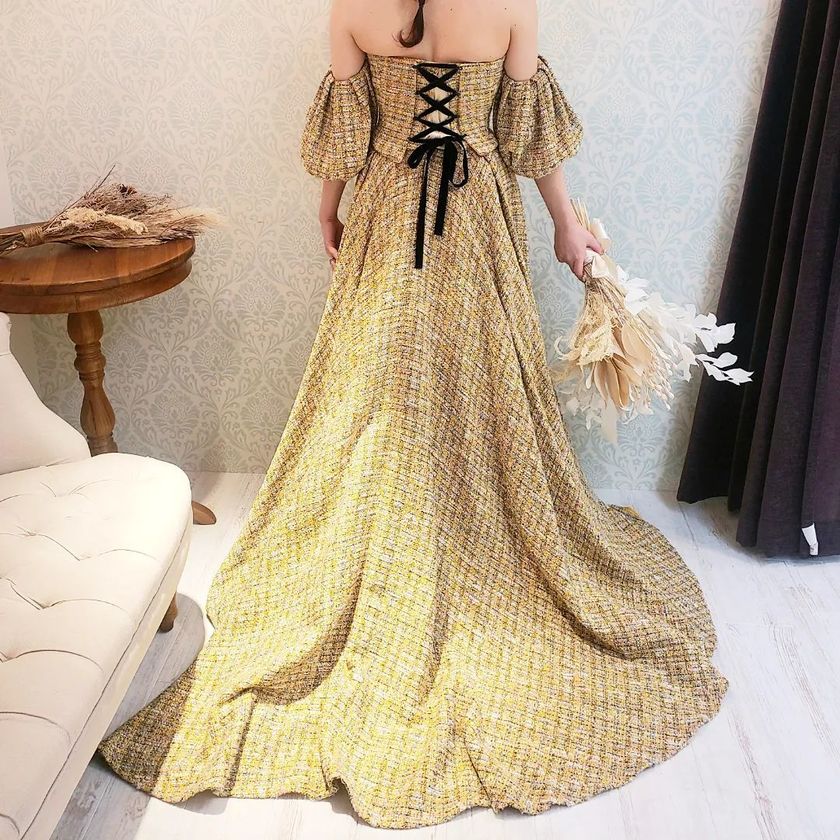 I have a feeling that it will be trendy 🍂 Here are three brands where you can wear stylish "tweed dresses" ♡にて紹介している画像