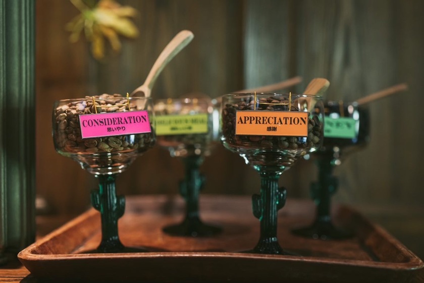 コーヒー好き夫婦なら♡珈琲豆を入れてもらって最後には振る舞う「コーヒービーンズセレモニー」が素敵♡にて紹介している画像