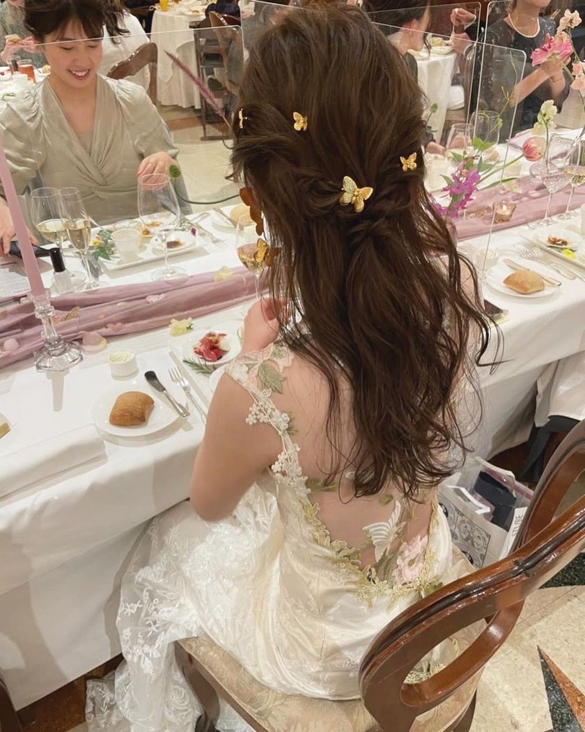 There are hair accessories and piercings ♡ [Jennifer Bear's Butterfly Series] features a wonderful bridal appearance collection ♡にて紹介している画像