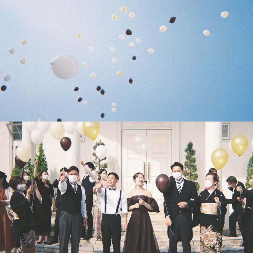 Balloon release arrangement ♡ An idea to distribute balloons during the table round at the entrance for the color change of the reception 🎈💛にて紹介している画像
