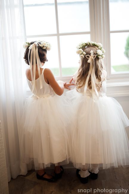 Dressed-Up Little Guests: Adorable Flower Girls!にて紹介している画像
