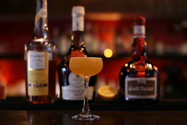 Perfect for a Wedding Party! 7 Stylish and Happy Cocktails ♡にて紹介している画像