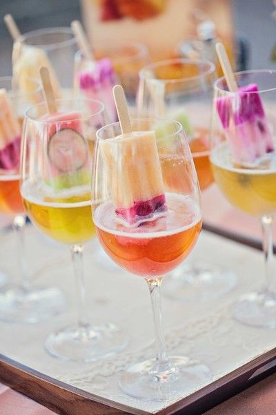 Perfect for a Wedding Party! 7 Stylish and Happy Cocktails ♡にて紹介している画像