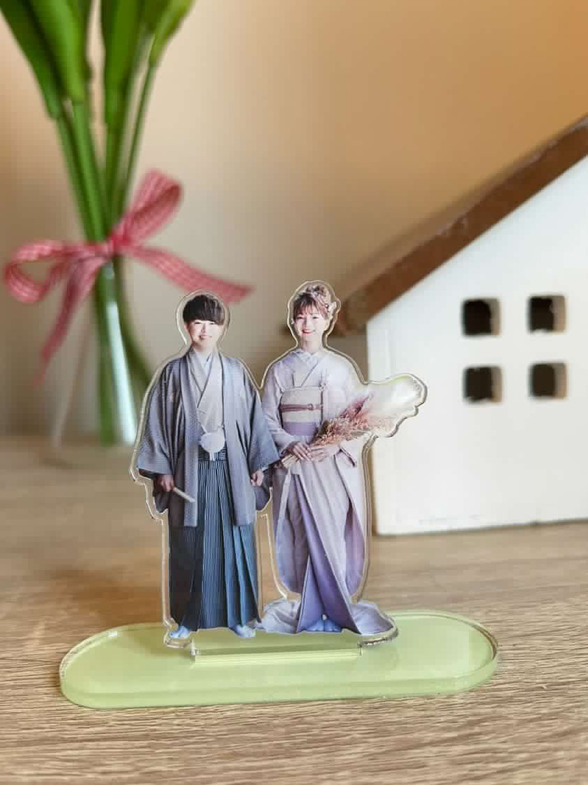 Official merchandise for the bride and groom!? The idea of creating and displaying their own【acrylic stands】is interesting.にて紹介している画像