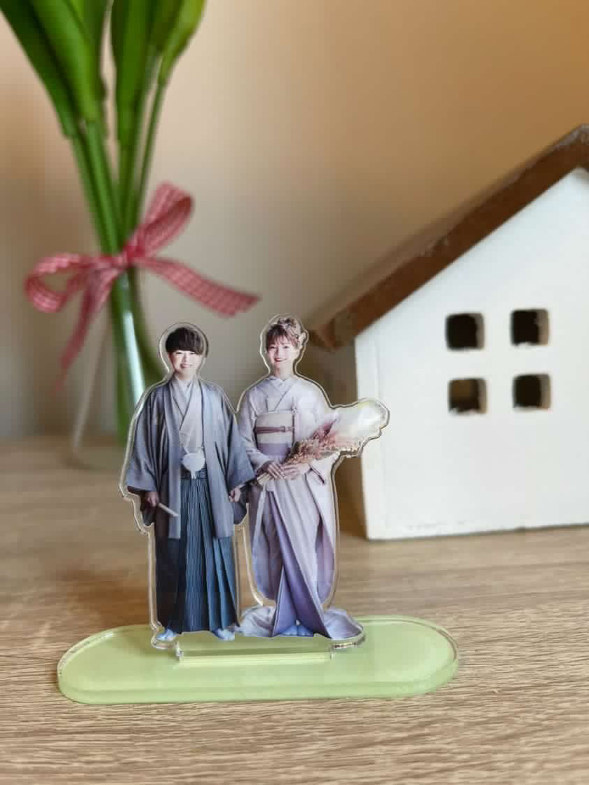 Official merchandise for the bride and groom!? The idea of creating and displaying their own【acrylic stands】is interesting.にて紹介している画像