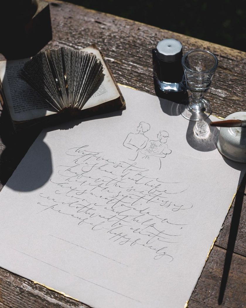 An idea to turn book art with a ring placed between the pages folded one by one into a ring pillow.💍📖にて紹介している画像