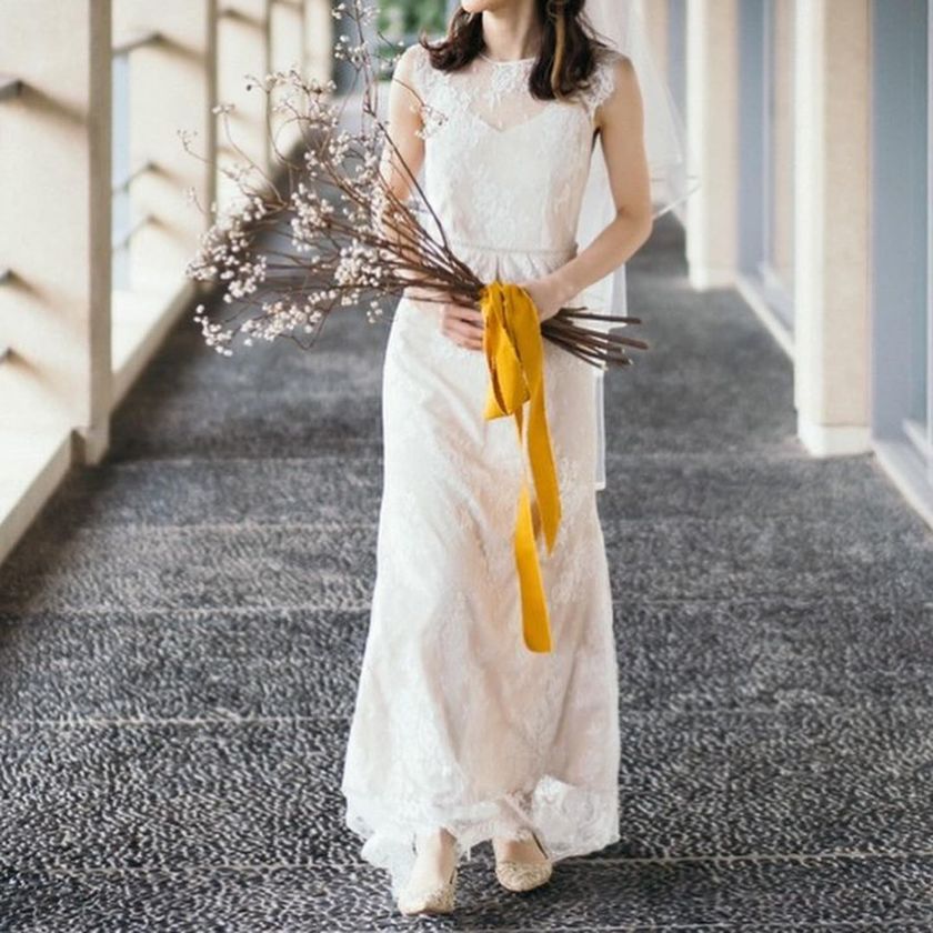 It looks like snow is piled on the branches⛄ The white fruit of the "Nankinbaze" matches well with winter weddings and traditional Japanese attire.にて紹介している画像