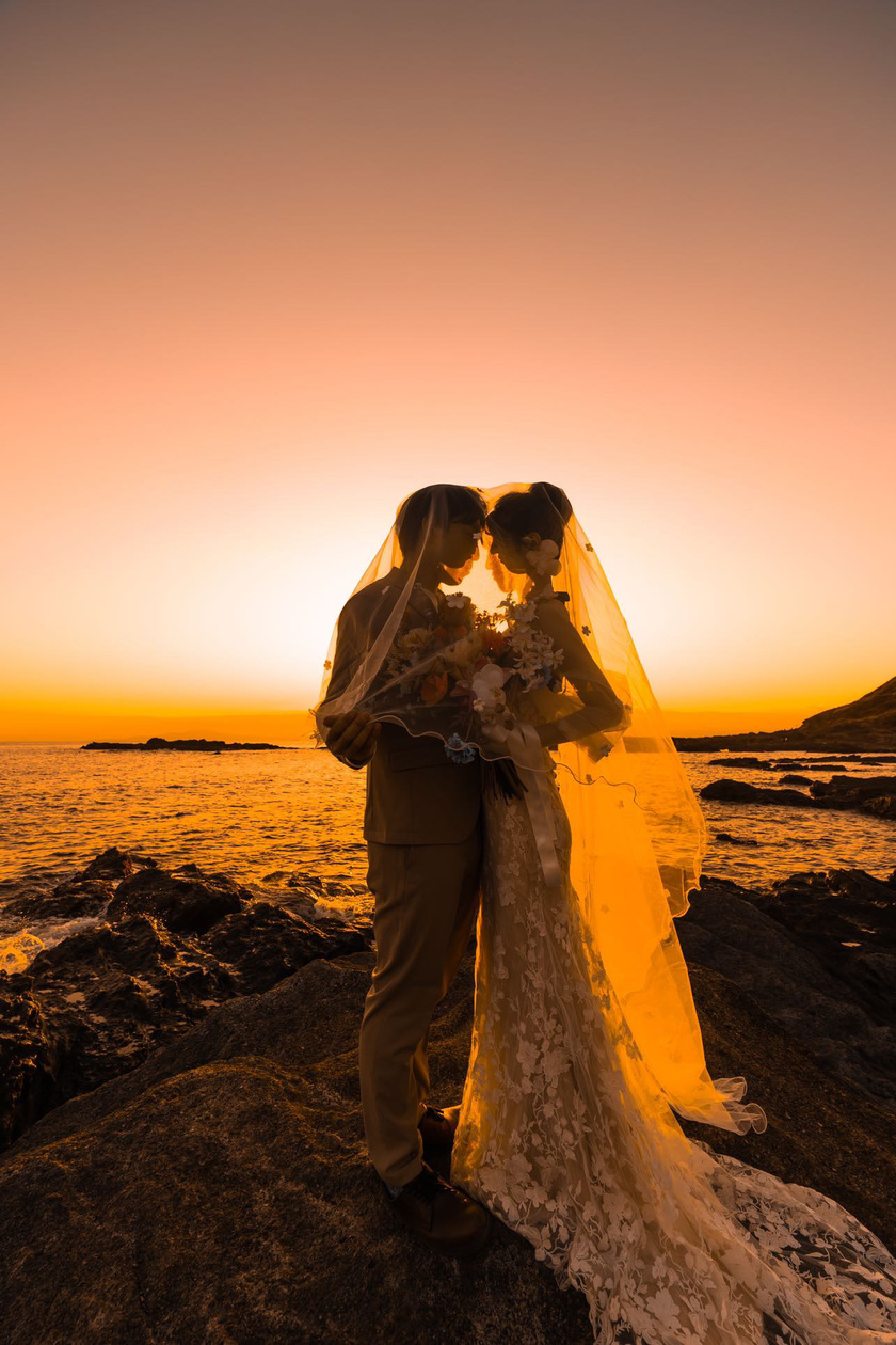 【超过180张图片】神奈川县三崎半岛「城ヶ岛」前拍婚纱照大全にて紹介している画像