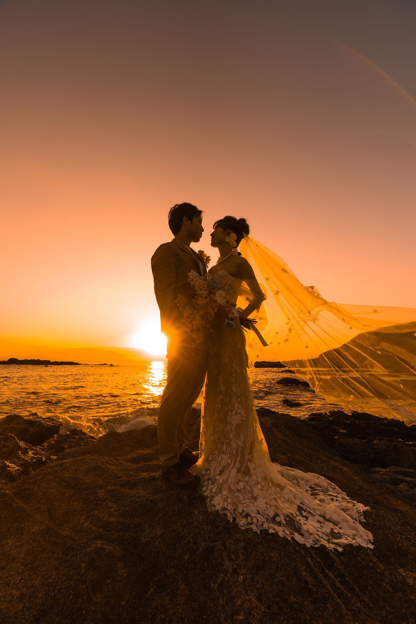 【超过180张图片】神奈川县三崎半岛「城ヶ岛」前拍婚纱照大全にて紹介している画像