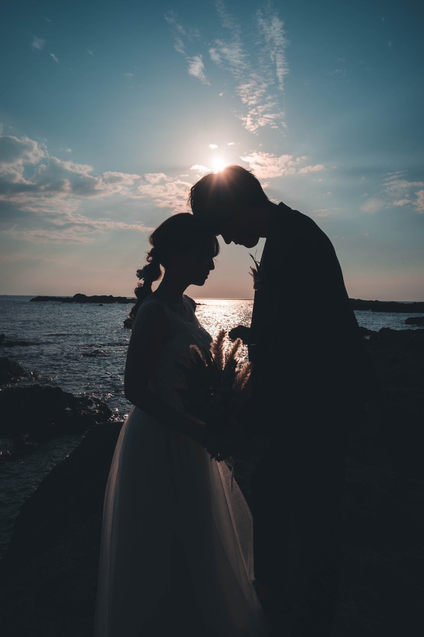 【超过180张图片】神奈川县三崎半岛「城ヶ岛」前拍婚纱照大全にて紹介している画像