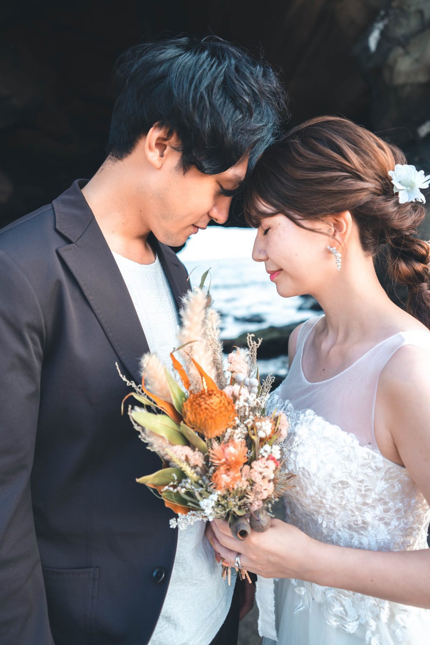 【超过180张图片】神奈川县三崎半岛「城ヶ岛」前拍婚纱照大全にて紹介している画像