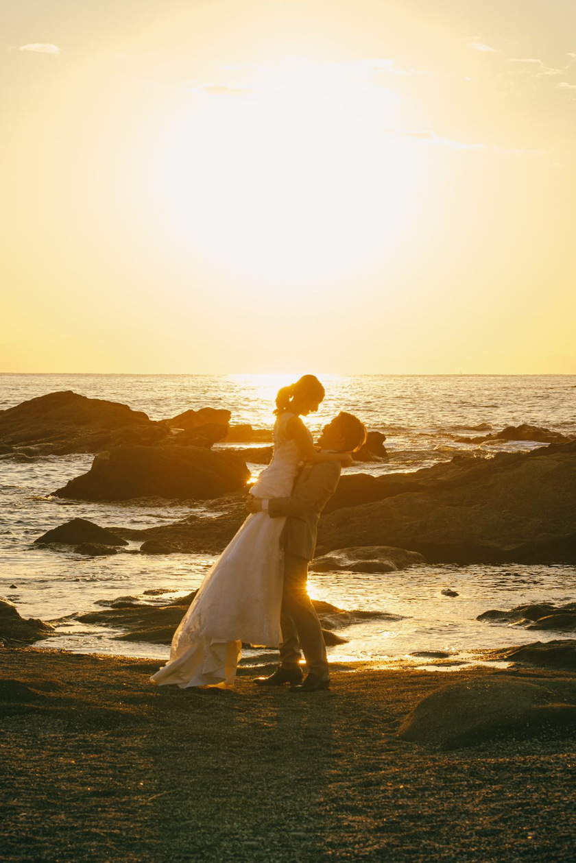 【超过180张图片】神奈川县三崎半岛「城ヶ岛」前拍婚纱照大全にて紹介している画像