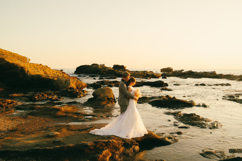 【超过180张图片】神奈川县三崎半岛「城ヶ岛」前拍婚纱照大全にて紹介している画像