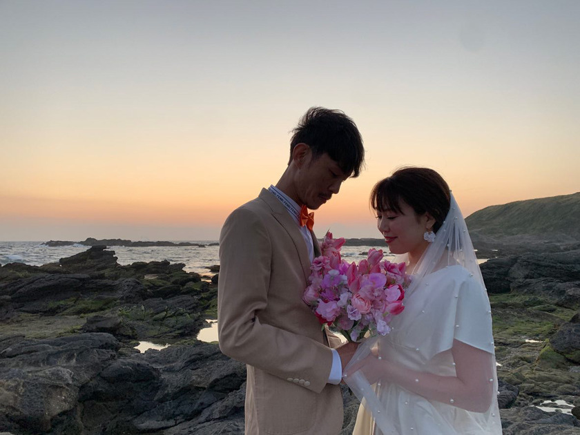 【超过180张图片】神奈川县三崎半岛「城ヶ岛」前拍婚纱照大全にて紹介している画像