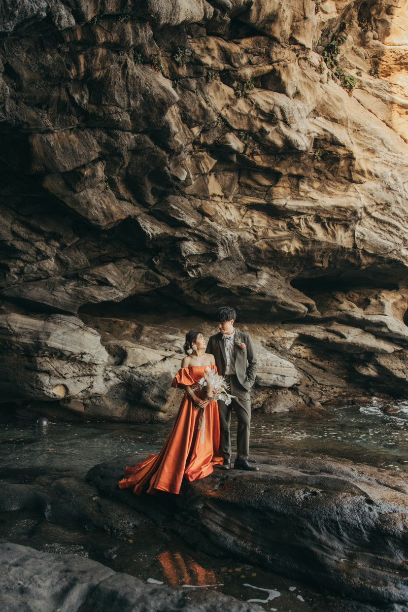 【超过180张图片】神奈川县三崎半岛「城ヶ岛」前拍婚纱照大全にて紹介している画像