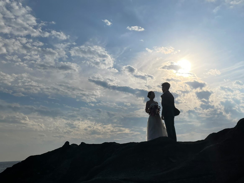 【超过180张图片】神奈川县三崎半岛「城ヶ岛」前拍婚纱照大全にて紹介している画像