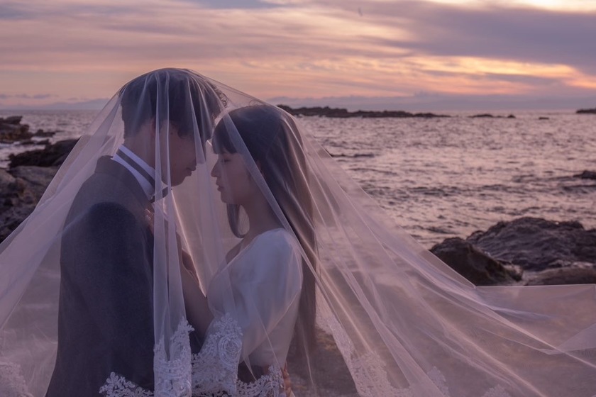 【超过180张图片】神奈川县三崎半岛「城ヶ岛」前拍婚纱照大全にて紹介している画像