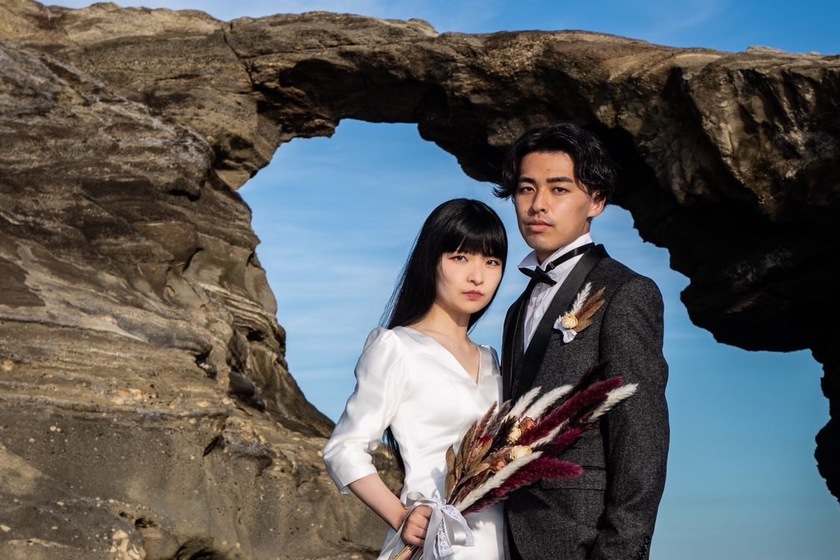 【超过180张图片】神奈川县三崎半岛「城ヶ岛」前拍婚纱照大全にて紹介している画像