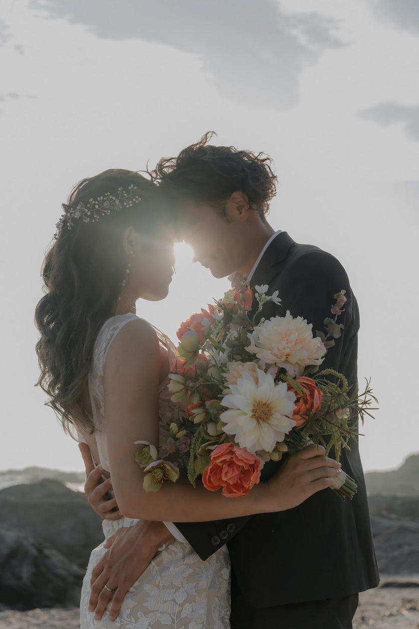 【超过180张图片】神奈川县三崎半岛「城ヶ岛」前拍婚纱照大全にて紹介している画像