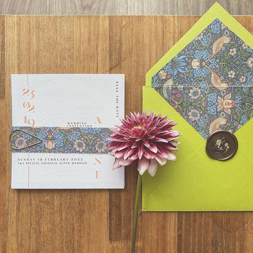 I can't believe this is handmade. A wonderful collection of "handmade invitations" that deserves admiration! 💌にて紹介している画像